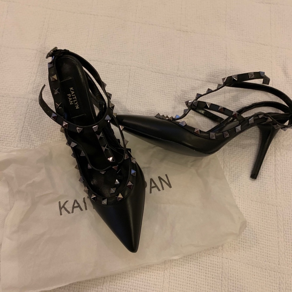 Kaitlyn Pan pointed toe Rockstud studded slingback